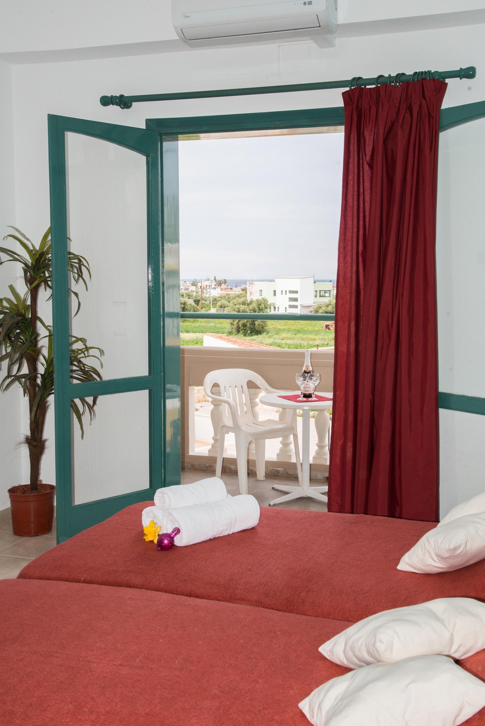Theoni Apartments Malia Eksteriør billede