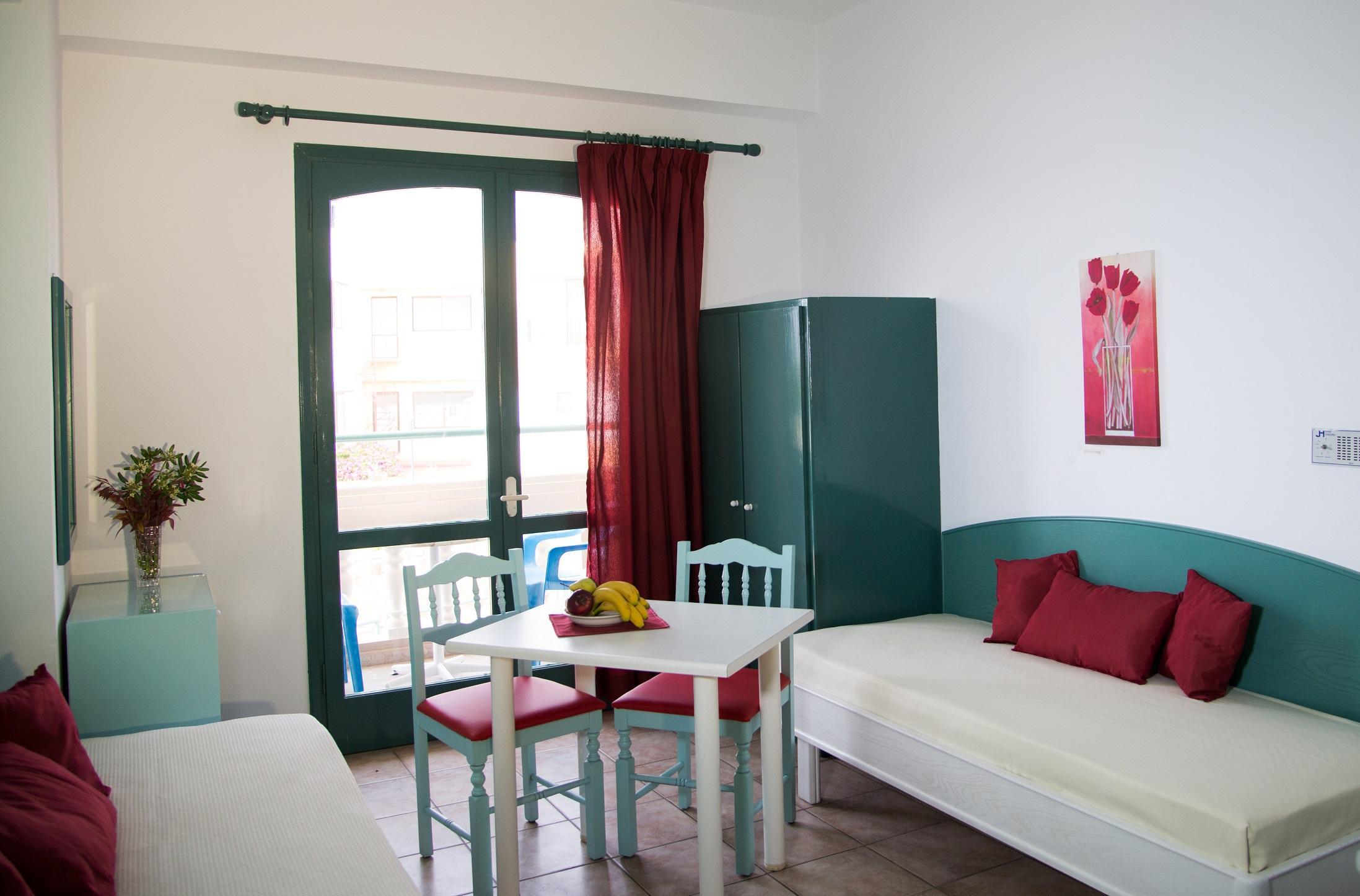 Theoni Apartments Malia Eksteriør billede