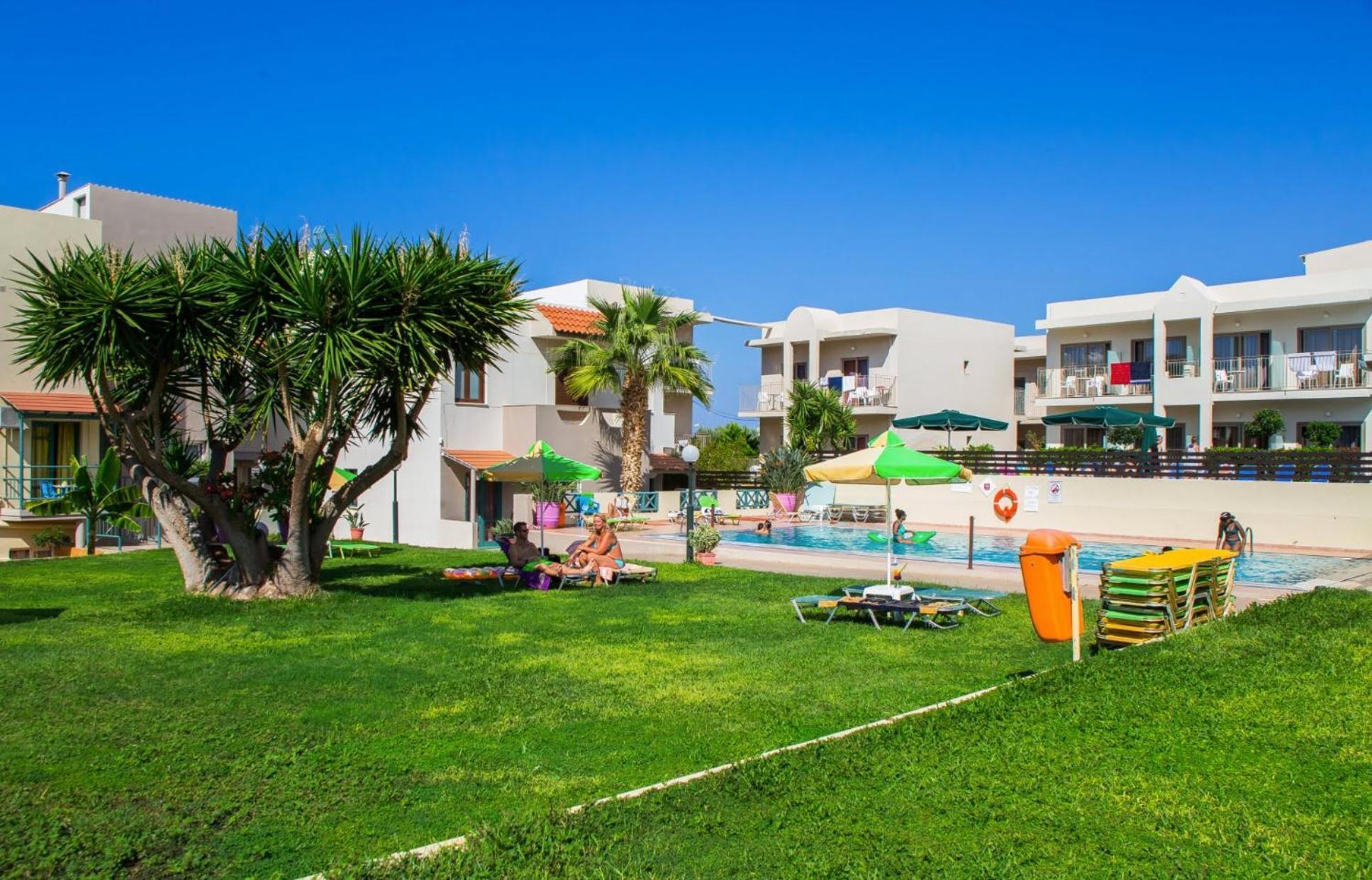 Theoni Apartments Malia Eksteriør billede