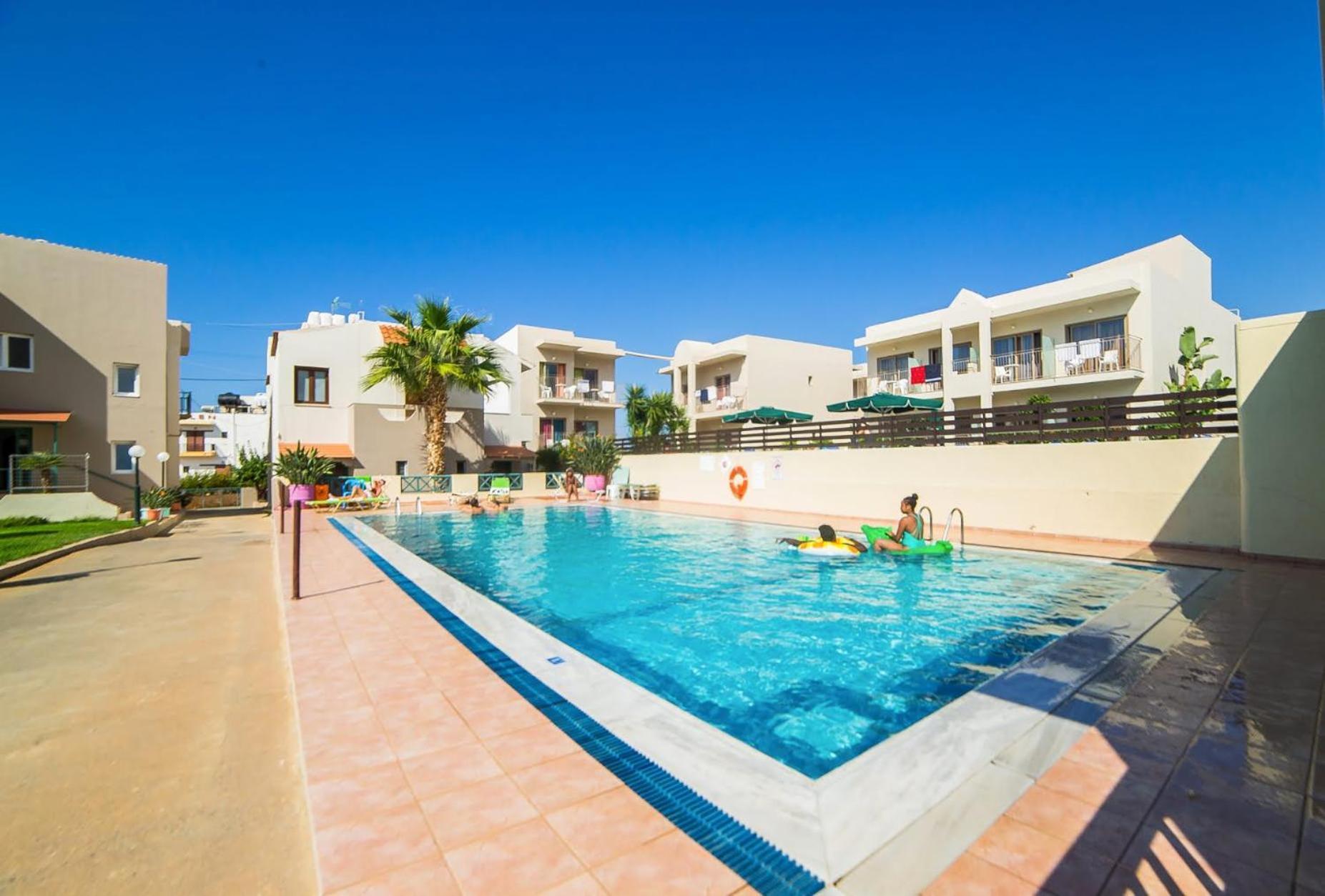 Theoni Apartments Malia Eksteriør billede