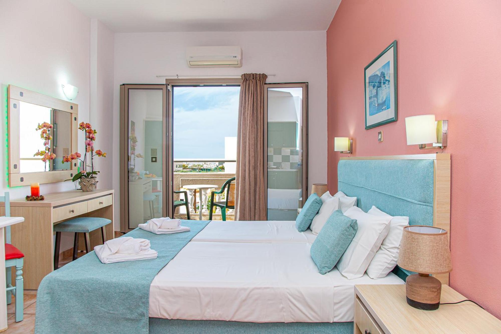 Theoni Apartments Malia Eksteriør billede