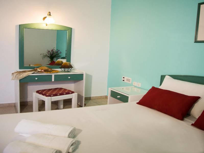 Theoni Apartments Malia Eksteriør billede